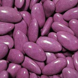 Drages amandes Alsace couleur violet