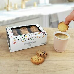 Coffret de biscuits 3 saveurs personnalis avec votre message idal pour accompagner votre caf