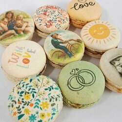 Macarons personnaliss avec des illustrations vue du dessus