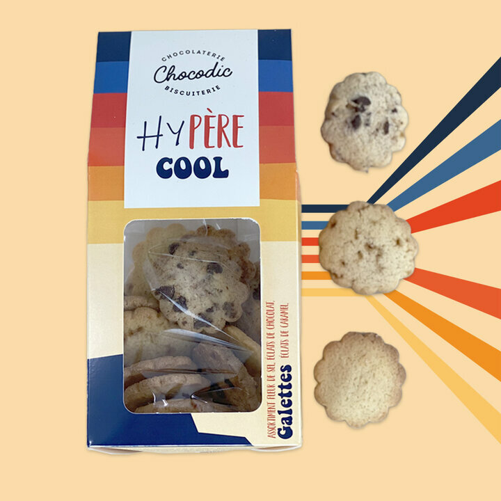 Bote compose d'un assortiment de biscuits personnalise "Hypre Cool" pour la fte des pres