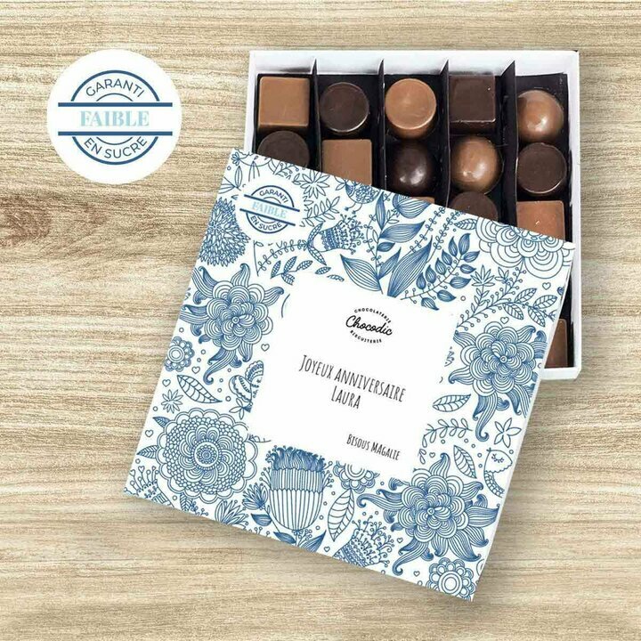 Coffret personnalis avec votre texte de chocolats fins noir et lait faibles en sucre