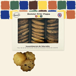 Vue du dessus du coffret compos d'un assortiment de biscuits pour la fte des pres