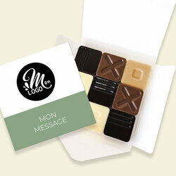 Carr de 9 chocolats Couleur Vert Eau coffret ouvert