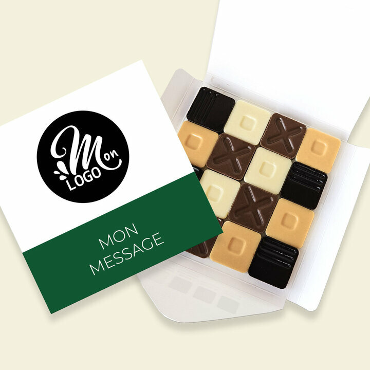 Carr de 16 chocolats Couleur Sapin coffret ouvert