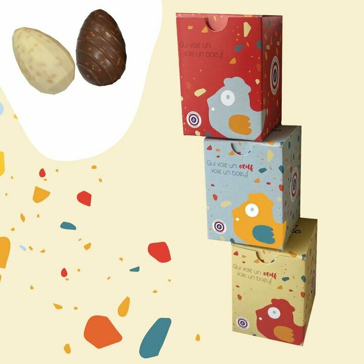 Les petits oeufs inclusions de Pâques avec leur boîtes au coloris aléatoires 100% recyclable.