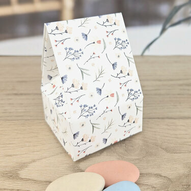 Boîte à dragées Lola ''Fleurette'' personnalisée