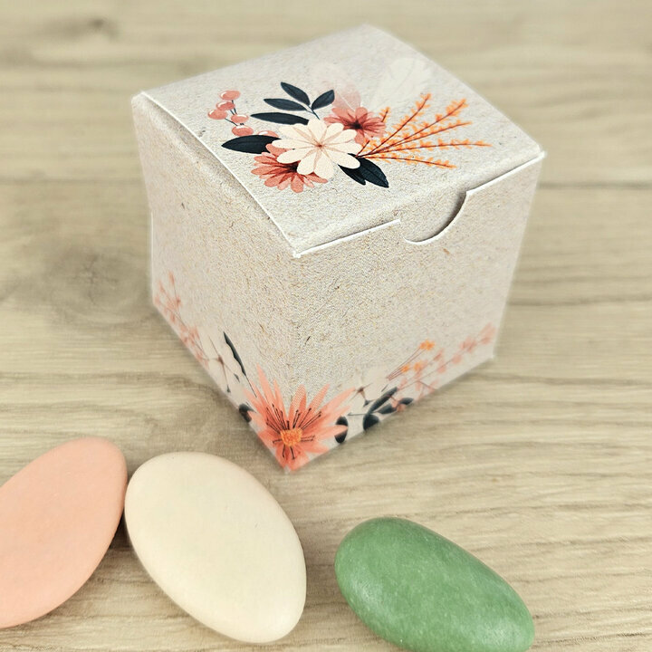 Boite  drages cube petit modle ''Fleurs sches'' non personnalise