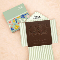 Carte à Croquer - Modèle Just Married Carte à Croquer - Modèle Just Married Chocolat Noir Enveloppe Modèle Fleurs