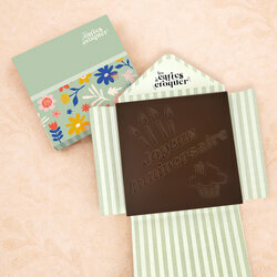 Pr�te � Croquer - Mod�le Joyeux Anniversaire Chocolat Noir Enveloppe Mod�le Fleurs